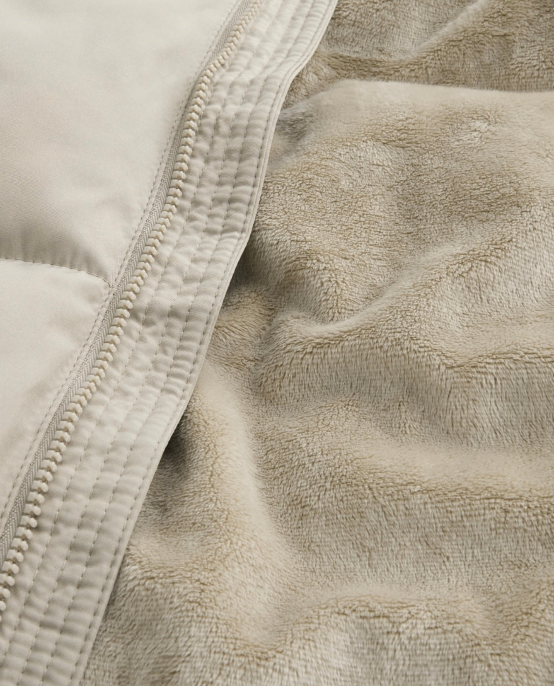 Doudoune doublée de fausse fourrure