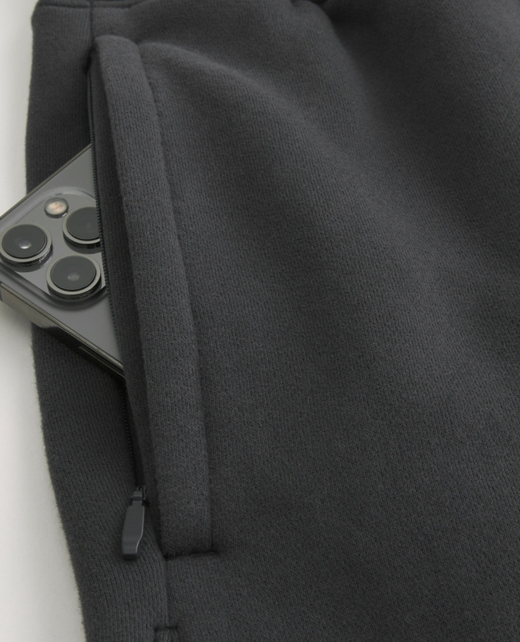 Short baggy en tissu polaire longueur mi-cuisse