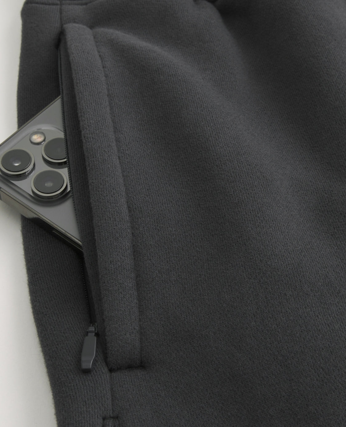 Short baggy en tissu polaire longueur mi-cuisse