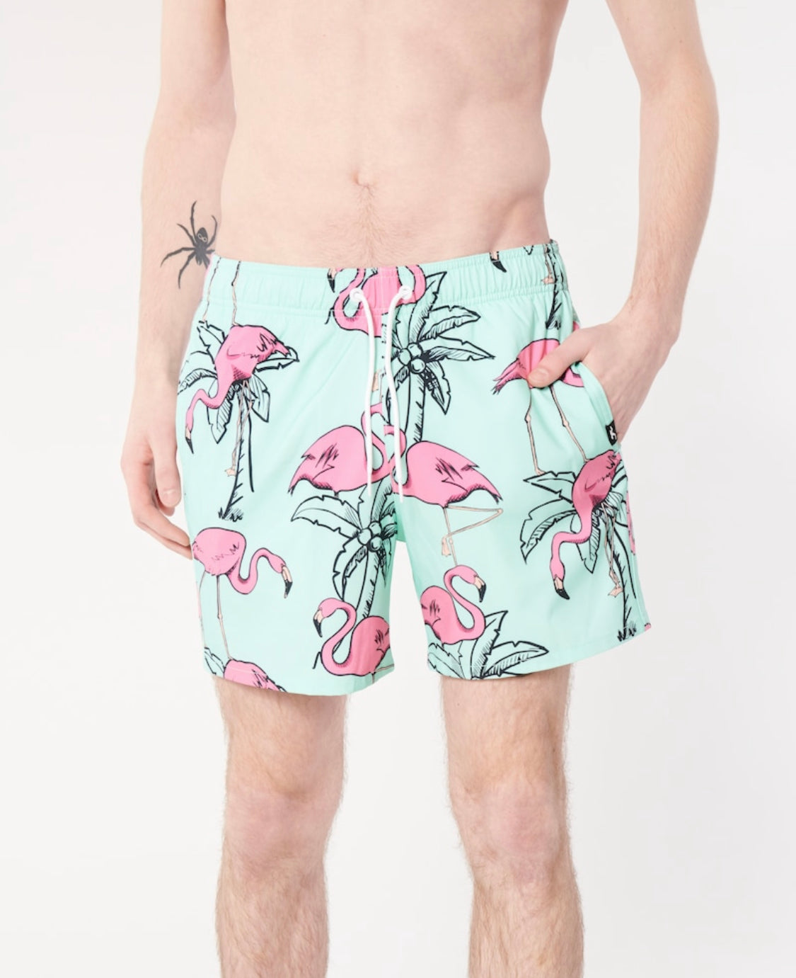 Short de bain style volley en tissu gaufré longueur mi-cuisse