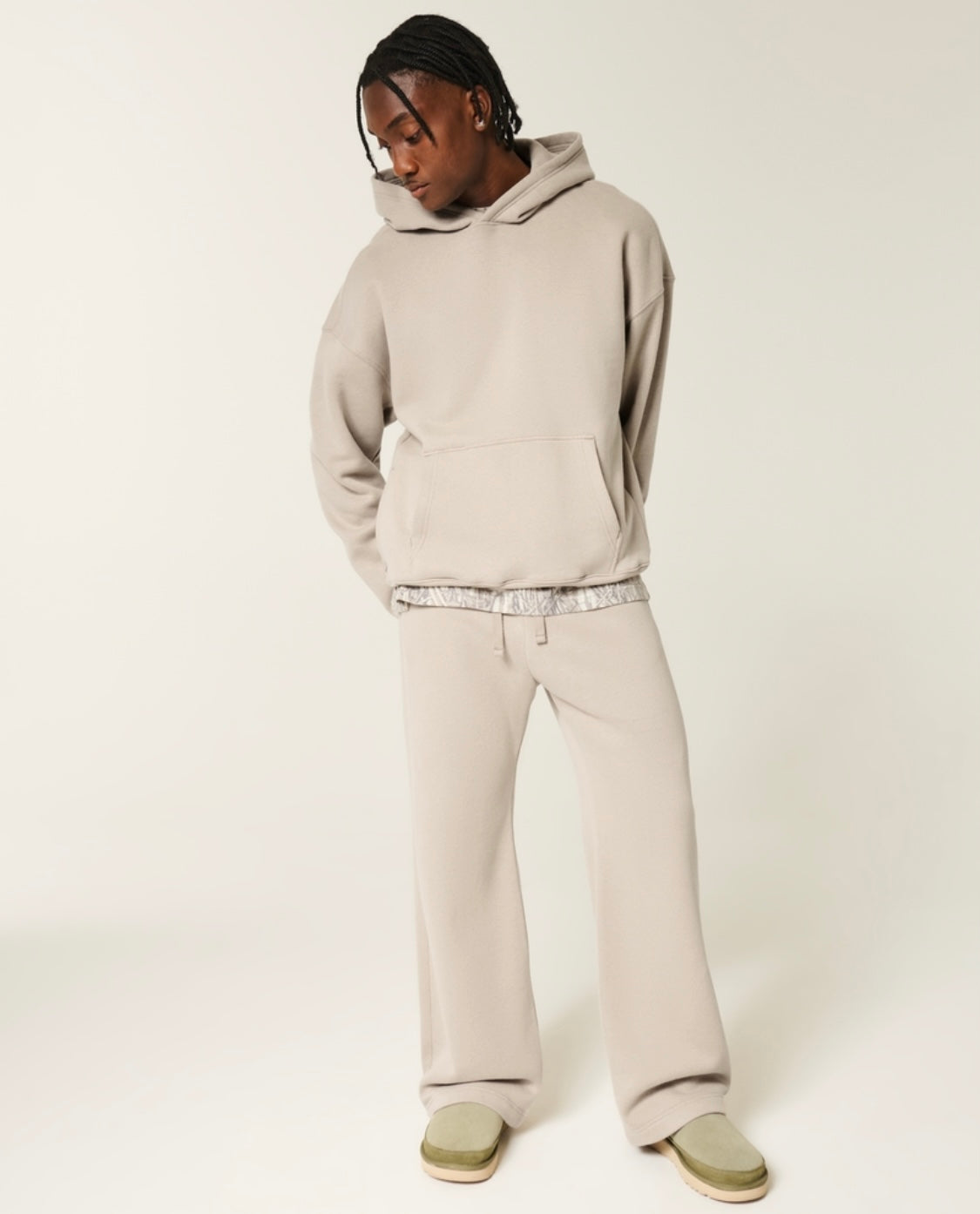 Sweat à capuche Feel Good de Hollister Boxy