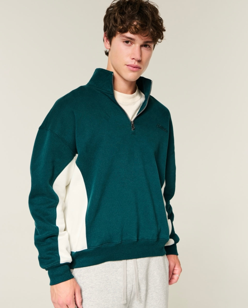 Sweat à logo Boxy et fermeture éclair quart de longueur