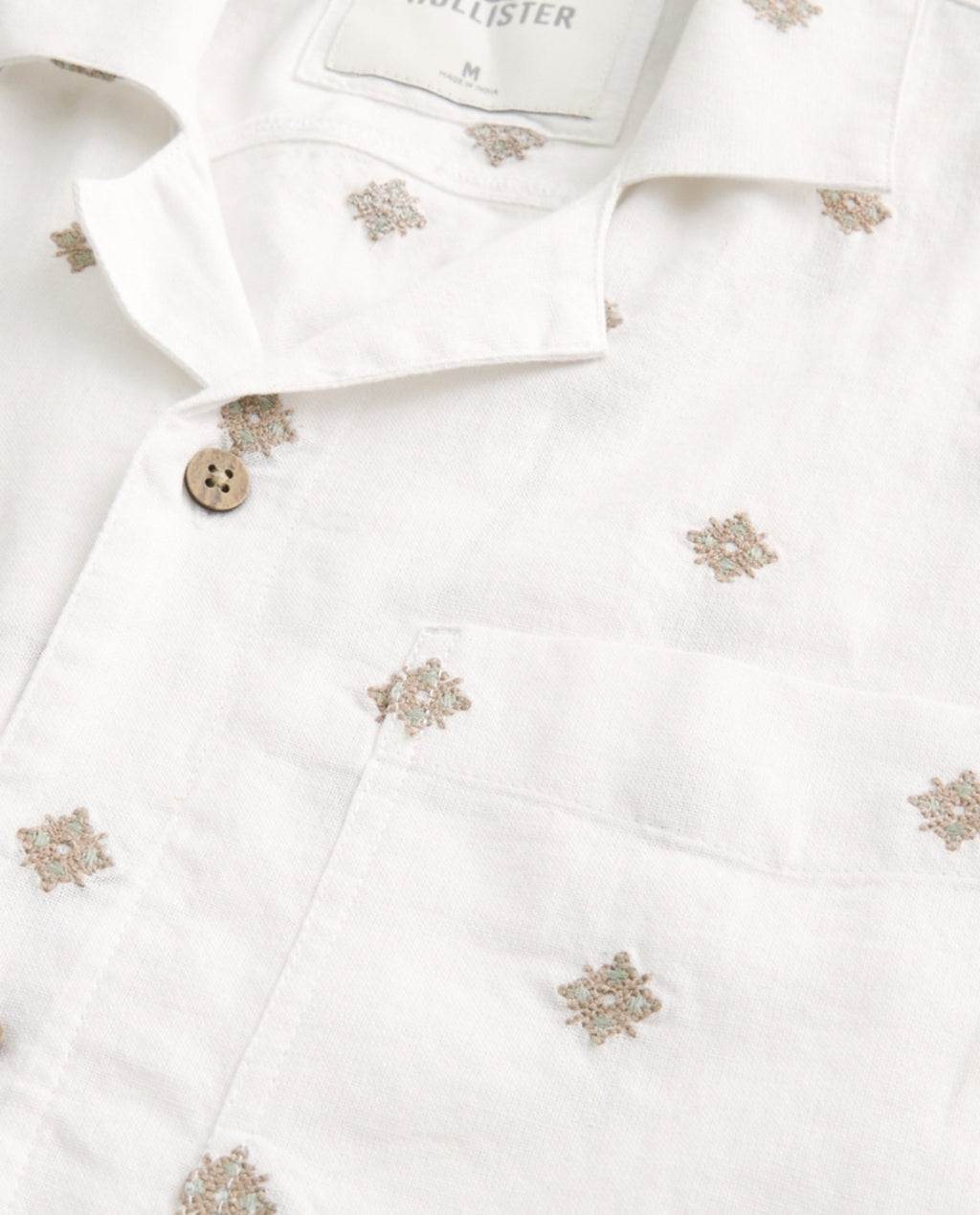 Chemise à manches courtes à motif brodé