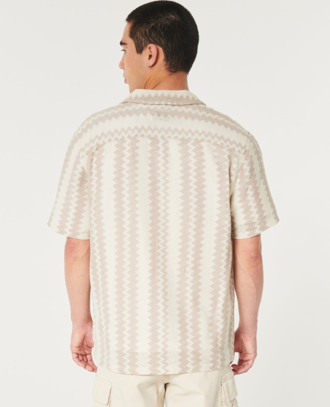 Chemise style crochet à manches courtes